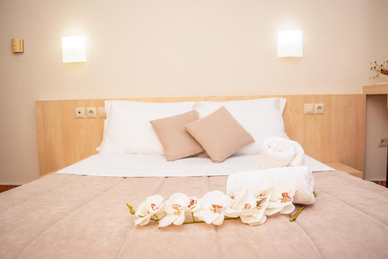 Platamon Centrale Hotel 2*
